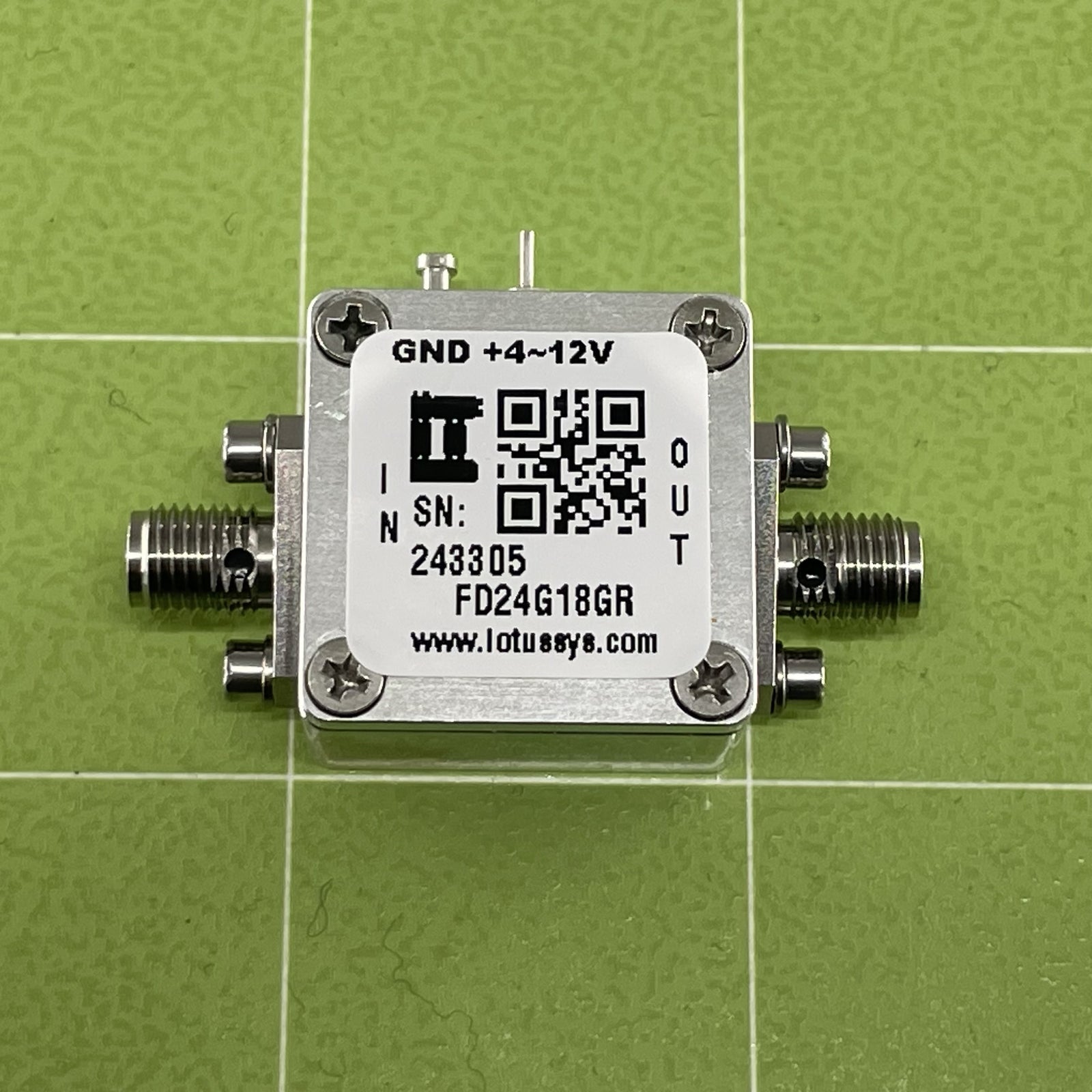 Frequency Divider by 2 (4G to 18 GHz) Wide Voltage FD24G18GR