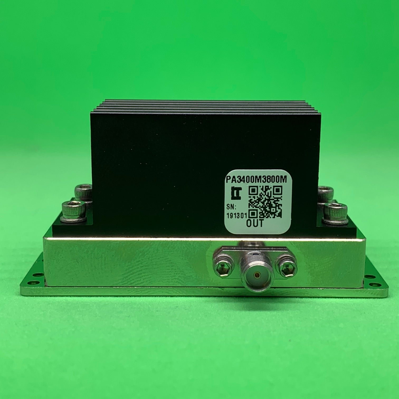 Power Amplifier 4W 3400 to 3800 MHz 35dB Gain 35dBm P3dB SMA